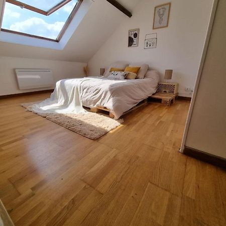 Duplex 40M2 Cocooning Coeur De Ville Avec Parking Neauphle-le-Chateau Bagian luar foto